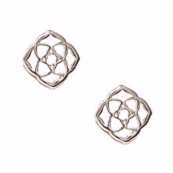 Kendra Scott Jewelry - Kendra Scott • Dira Logo Earrings • Silver